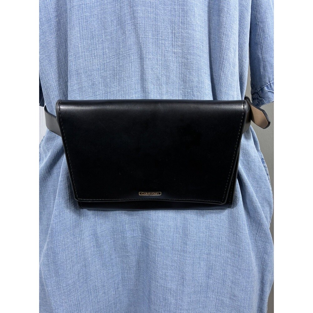 Calvin Klein Womens Fanny Pack/ Belt Bag Black Belt Size 2X-3X adjustable